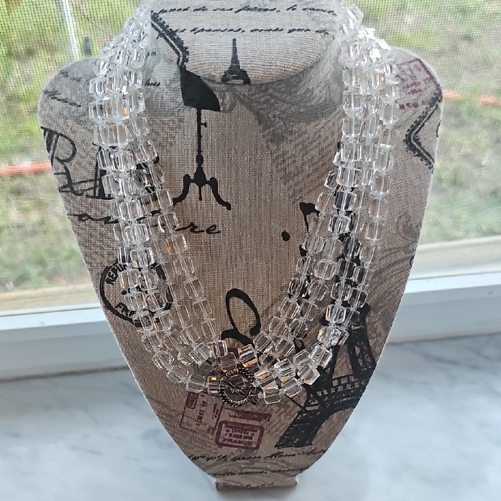 Elegant Clear Glass Beaded Necklace
